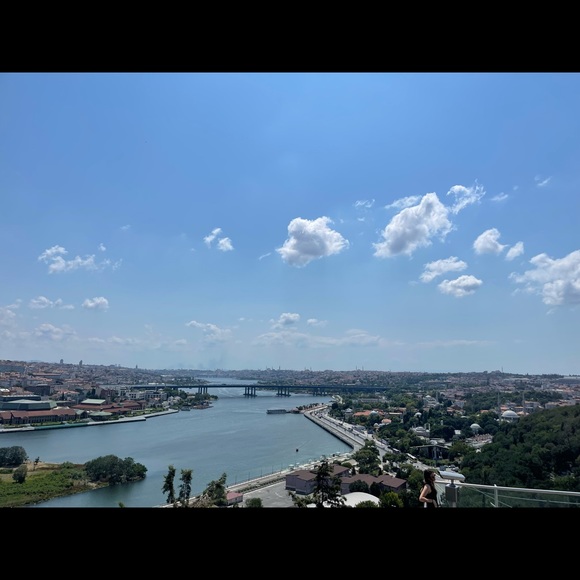 Meet your Posher, Enass - Picture 1 of 1